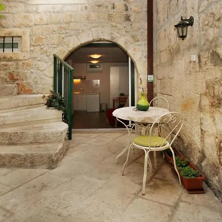 Caralipeo Apartamento Makarska